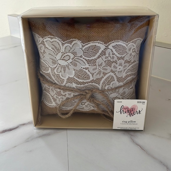 NWT Hobby Lobby His & Hers Burlap & Lace Ring Bearer Pillow - Picture 3 of 4